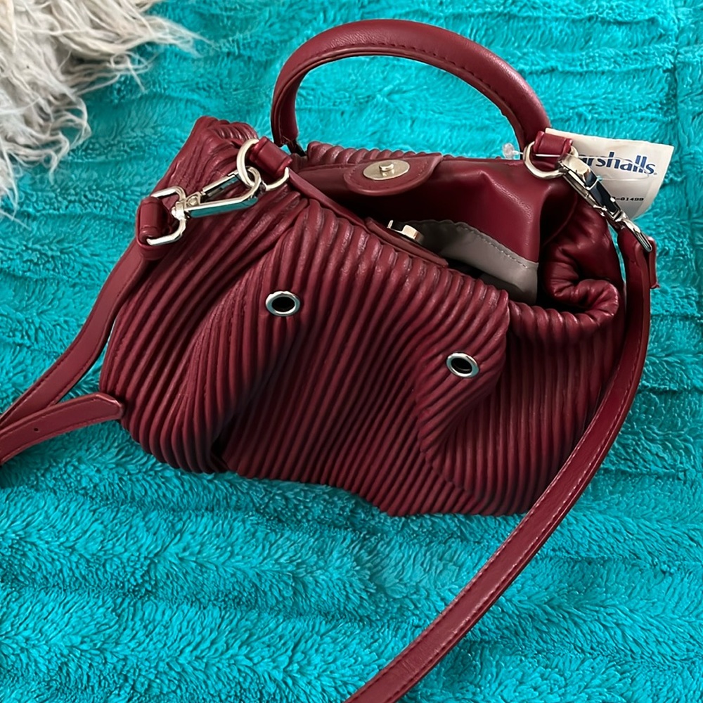 Small Shoulder bag missing handle
